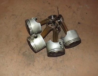 Evinrude 115 HP 2 Stroke Piston And Rod ASSY (4) Port & STB 5006688,5006687 - Image 1 of 4