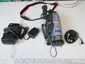 JVC GR-SXM740U VHS-C Compact Camcorder Video Camera w/ Accessories TESTED - Picture 1 of 18