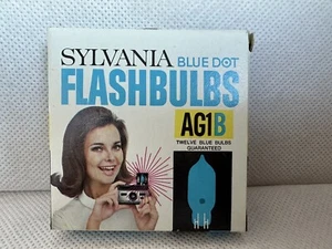 Vintage Sylvania AG1B Blue Dot Flashbulbs NEW 12 Bulbs Made in USA - Picture 1 of 4