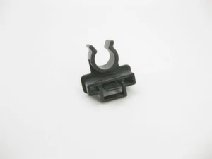 Mercedes-Benz A2025463243 Soporte de plástico para cable eléctrico ABS en la parte delantera... - Imagen 1 de 10