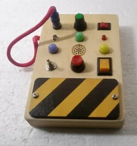 POLKRANE Luce LED Tavola Occupata Giocattolo di Apprendimento Sensoriale per Sviluppo Bambino - Foto 1 di 5