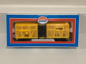 Model Power HO Scale 40' Cattle Train Car KATY-MKT 8013 NIB - Picture 1 of 3