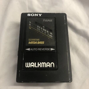 Walkman Sony WM AF604/BF604 de colección para piezas - no funciona - Imagen 1 de 4