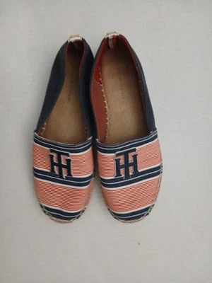 Sapatilhas Tommy Hilfiger Espadrille listras vermelhas brancas e azuis tamanho 7,5 - Imagem 1 de 4