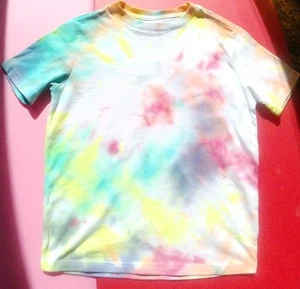 Kids tie-die t shirt size 4-5 never worn Wonder Nation - Picture 1 of 3