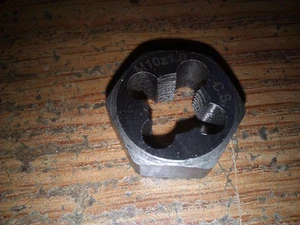 M10 X 1,00 KOHLENSTOFFSTAHL SECHSKANT-NEUGEWINDESCHNEIDEISEN - Bild 1 von 1