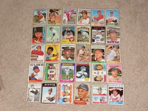 LOTTO 30 carte Topps baseball vintage Hank Aaron Willie Mays 1953 anni 60 70 HOF - Foto 1 di 2