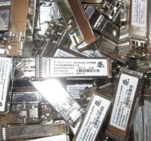 Finisar FTLF8528P2BCV-LS Transceiver 20 Stück - Bild 1 von 1