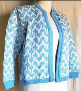 VTG 1960s Ribbed Knit Geometric Pattern CATALINA CARDIGAN In Sky Blue & White S - Picture 1 of 7