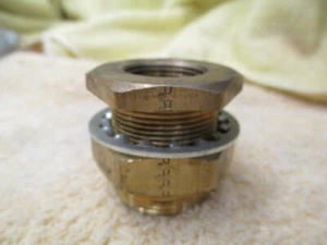 Parker Brass Anchor Coupling 13Y871 3/4" FNPT X FNPT 3/4" Pipe, 207ACBH-12 B5 - Picture 1 of 9