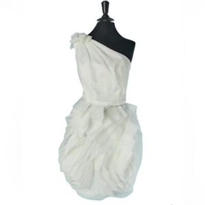 Vera Wang White 8 - Picture 1 of 15