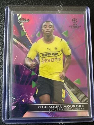 2021-22 Topps Finest UCL Pink Refractor #/125 Youssoufa Moukoko #85 Rare SP - Image 1 of 2