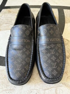 EUC Louis Vuitton Men's Brown Monogram Moccasin shoes Loafers UK 43 US 9.5 - Picture 1 of 13