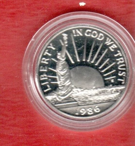 USA STATES OF AMERICA A NATIN OF IMMIGRANTS HALF DOLLAR 1986 UNC - Picture 1 of 3