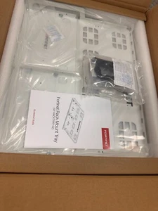 NIB FORTINET 19" 1RU SP-RACKTRAY-02 RACK MOUNT SHELF FORTIGATE 70 E F FIREWALL - Afbeelding 1 van 2
