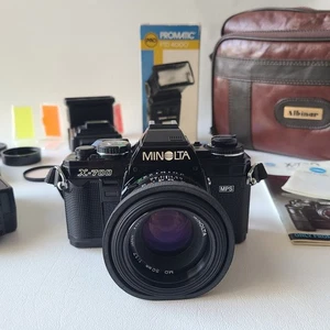 Minolta x-700 Kamera mit MD 50mm Objektiv, Filter, 2 Blitze, Tragetasche Tasche - Bild 1 von 24