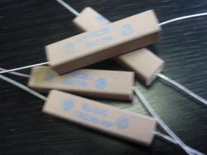 5x SELTEN! HOCHLAST WIDERSTAND 5,6K Ohm 9W ZEMENT axial 9x9x38mm 24413 - Picture 1 of 1