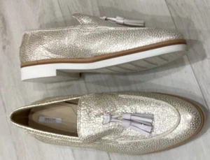 GEOX Respira Zapatos Mocasines de Cuero Dorado y Plateado con Borlas Reino Unido 7 Nuevos - Imagen 1 de 6