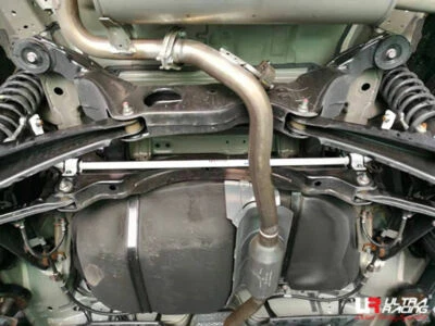 Ultra Racing Rear Sway Bar 19mm for MITSUBISHI ECLIPSE CROSS 1.5T '18 (AR19-555) Foto 1 de 4