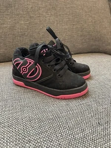 Heeleys Girls Black Pink Wheel Shoes Size 13 EU 31 18cm Skate EUC - Picture 1 of 7