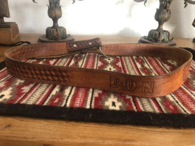 复古工具皮革腰带带名字 Don 尺寸 42 美国制造 — 第 1/4 张图片