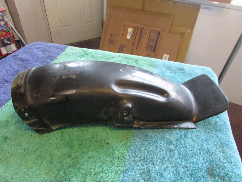 Suzuki DS100 DS125 TS100 TS125 TS125ER Body Rear Inner Fender Suzuki 63112-48500 - Image 1 of 4