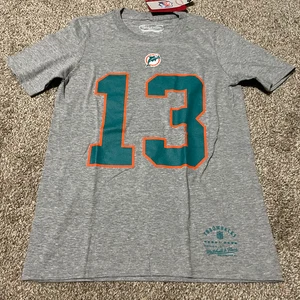 NWT Miami Dolphins Mitchell & Ness 13 Marino Youth Medium Tshirt - Picture 1 of 8