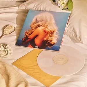 SABRINA CARPENTER SHORT N’ SWEET DELUXE 2LP EXCLUSIVE PEARL OPAQUE VINYLS NEW - Picture 1 of 3