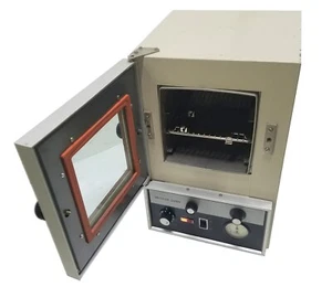 Precision Scientific Model 19 200c Vacuum Oven PN:31468-29 - Picture 1 of 11