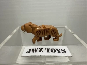 LEGO Sabre-Toothed Tiger Minifigure from Sets 60193 60196 -398 - Picture 1 of 6