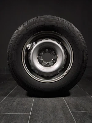 1 Winterreifen 235/65R16C Mercedes Sprinter W906 16" Stahlfelge Komplettrad - Bild 1 von 2