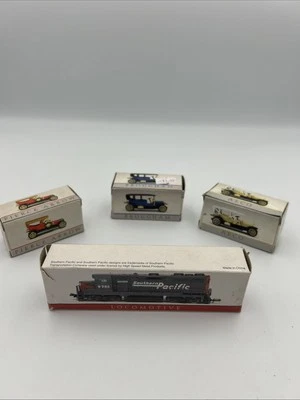 READERS DIGEST DIECAST MINI ANTIQUE CAR PIERCE ARROW, Brougham, Alco, Locomotive - Image 1 of 4