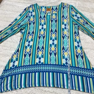 Ruby Red Sz Medium Beautiful Colorful SOFT 3/4 Sleeve Blouse RayonSpandex Blouse - Picture 1 of 7