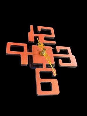 ЯРКИЙ ОРАНЖЕВЫЙ НАСТЕННЫЙ КОЛОКОЛЬЧИК - Изображение 1 из 4