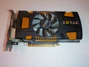 ZOTAC nVIDIA GeForce GTX 550 Ti Multiview Video Card 1 GB 192 bit GDDR5 SLI - Picture 1 of 7