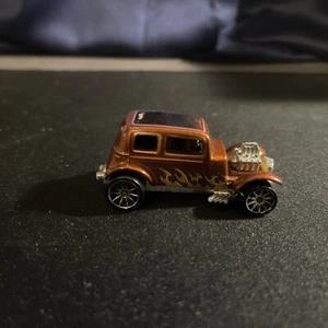 Vintage 1968 Hot Wheels CLASSIC ‘32 FORD VICKY Mattel Inc. -Copper w/Flames RARE - Picture 1 of 6