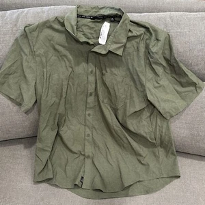 KUIU Men's Size 3XL Dark Green Camp Short Sleeve Button Up Woven Outdoor Shirt - Picture 1 of 5