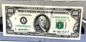 1993 SMALL OLD STYLE 100 DOLLAR BILL BOSTON A 09822291 A (LOW SERIAL NUMBER) - Picture 1 of 4