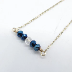Lindo collar colgante barra cuentas de vidrio azul iridiscente tono dorado delicado 16" - Imagen 1 de 12