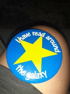 I have read around the galaxy Vintage badge - Picture 1 of 2