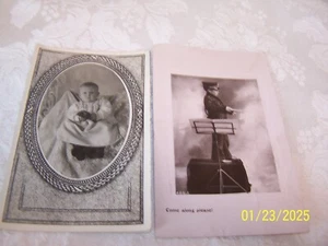 2 Vintage Postkarten RPPC Junges Baby sitzend in weißem Kleid Portrait & Junge - Bild 1 von 4