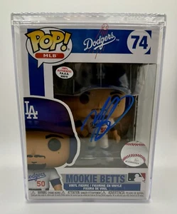 Mookie Betts #74 autografato Funko Pop LA Dodges ologramma e certificato di autenticità in custodia rigida - Foto 1 di 5