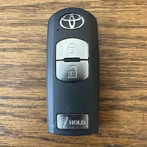 2017 - 2020 TOYOTA YARIS iA SMART KEY REMOTE FOB FCC: WAZSKE13D02 3-Button GOOD - Foto 1 di 14