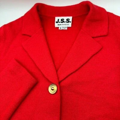 J.S.S. Red Wool Blend Cropped Blazer Gold Button Detail Vintage USA Size S Foto 1 de 4