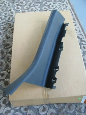 Panel de moldura inferior Chevrolet GM OEM 15-18 Colorado 22964309 Foto 1 de 2