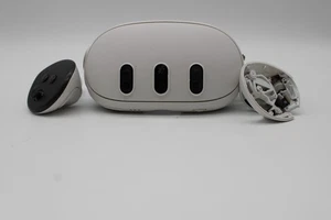 Meta Quest 3 128GB VR - White *READ DESC* PC1695623 - Picture 1 of 5