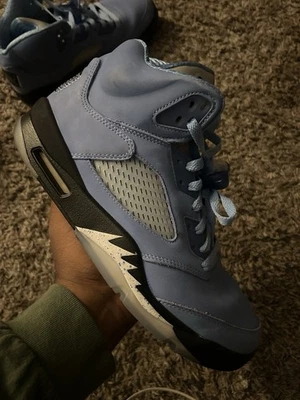 Size 10.5 - Jordan 5 Retro SE Mid UNC - Image 1 of 4