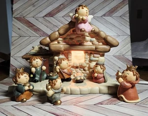 Vintage Bumpkins Lighted Nativity Set with 8 figures & stable Christmas Chreche - Picture 1 of 18