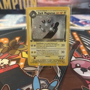 Dark Magneton 11/82 Team Rocket Holo ***Swirl*** - Picture 1 of 3