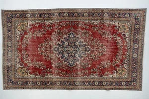 Vintage Turkish Area Rug 6x10 Wool Handmade Carpet Red Field Medallion - Picture 1 of 11